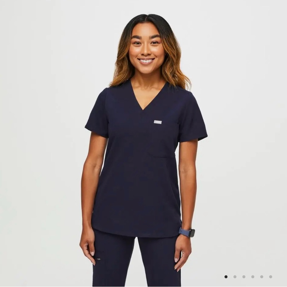 FIGS - Catarina Petite One-Pocket Scrub Top NWOT